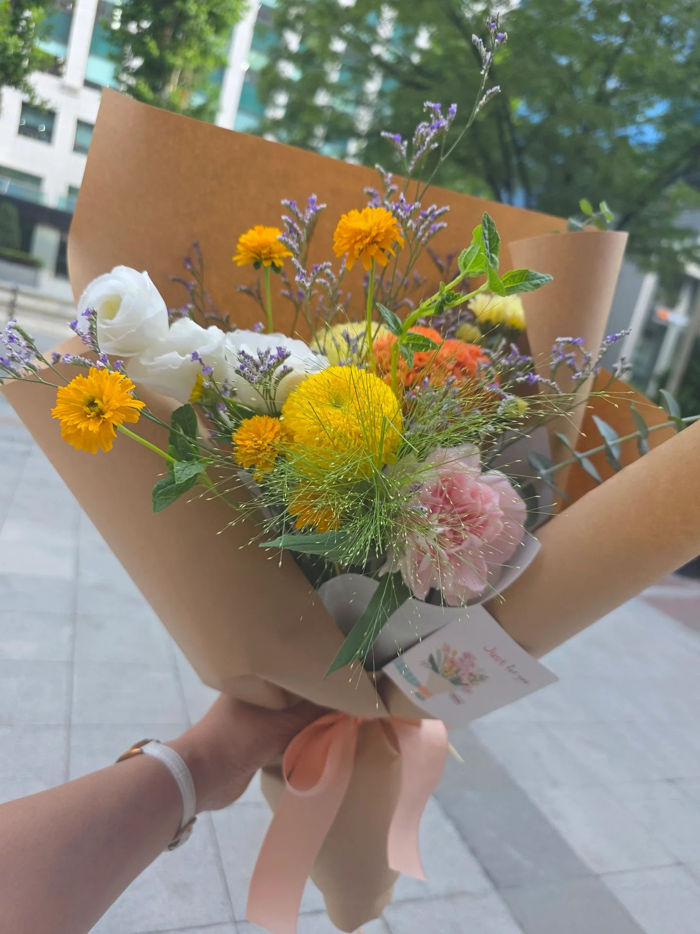 아내 일상 선물로 제작된 꽃다발
